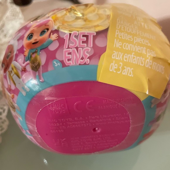 Cry Babies Magic Tears Music Gold Edition | 8 Surprises and Accessories - Picture 9 of 12